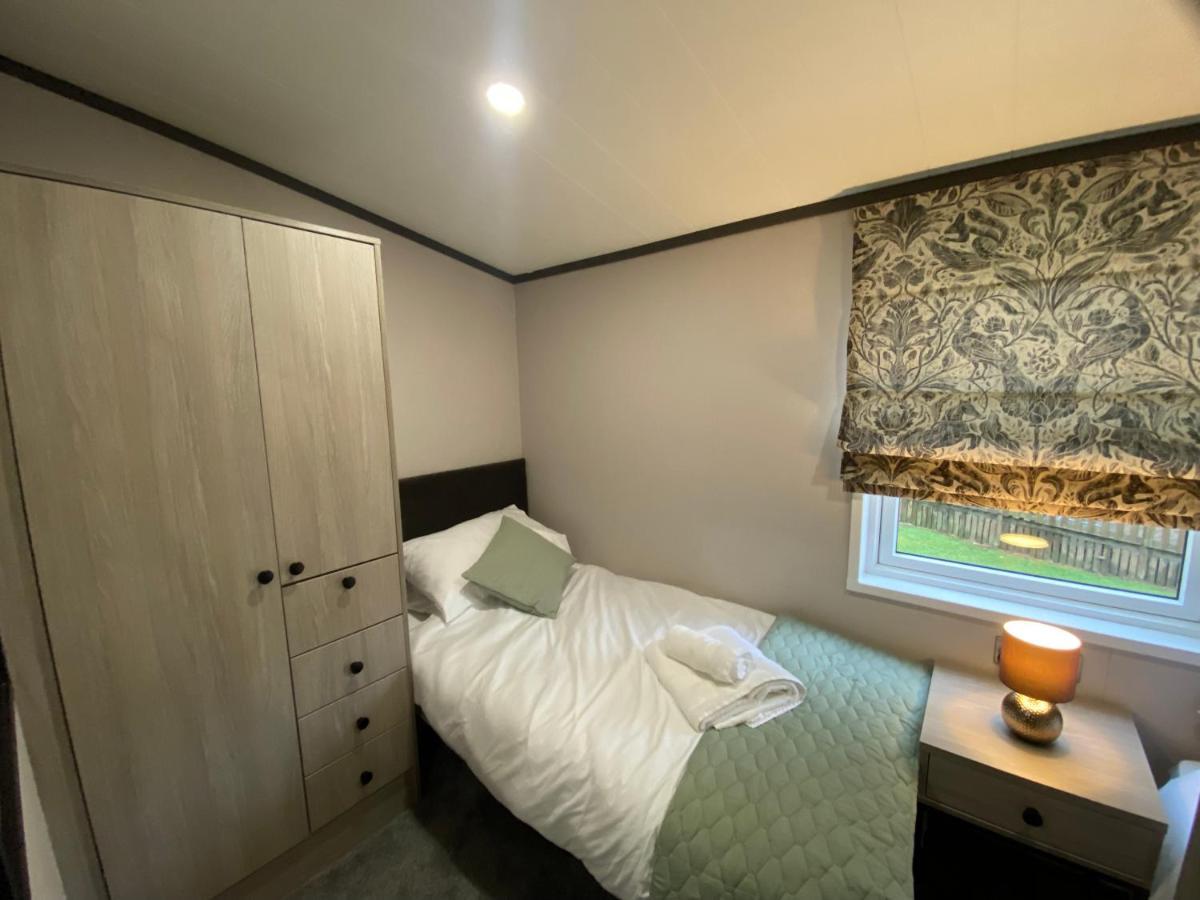 Teviotdale Lodge At Lilliardsedge Holiday Park Jedburgh Bagian luar foto